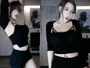 Sexy Tanz des perfekten chinesischen Mädchens