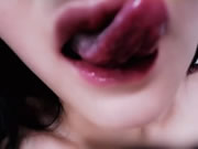 Asiatische Schlampe im Livestream